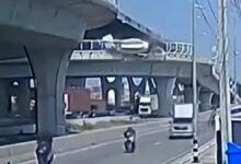 Ταϊλάνδη:-Σοκαριστικό-βίντεο-από-τροχαίο-με-μπετονιέρα-να-πέφτει-από-γέφυρα-πάνω-σε-άλλα-αυτοκίνητα