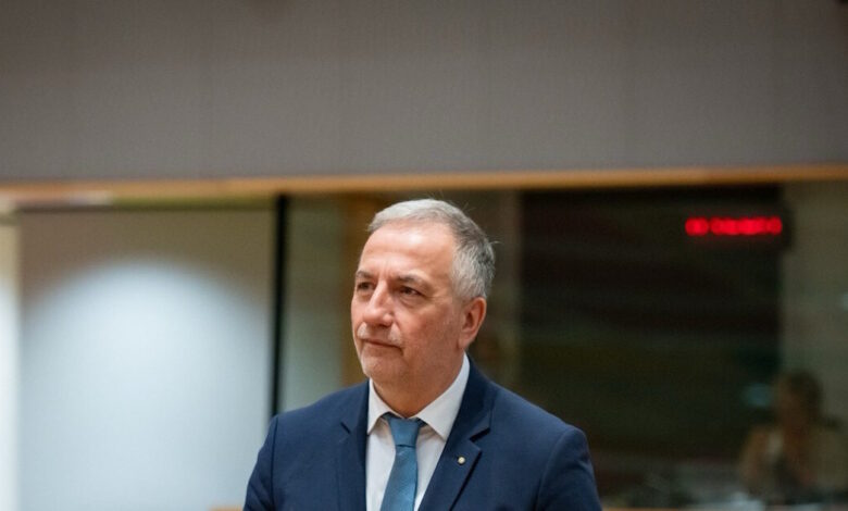 Ερευνώ-–-Καινοτομώ:-Φορολογικά-κίνητρα-και-237-εκατ.-ευρώ-για-επιχειρήσεις-και-έρευνα