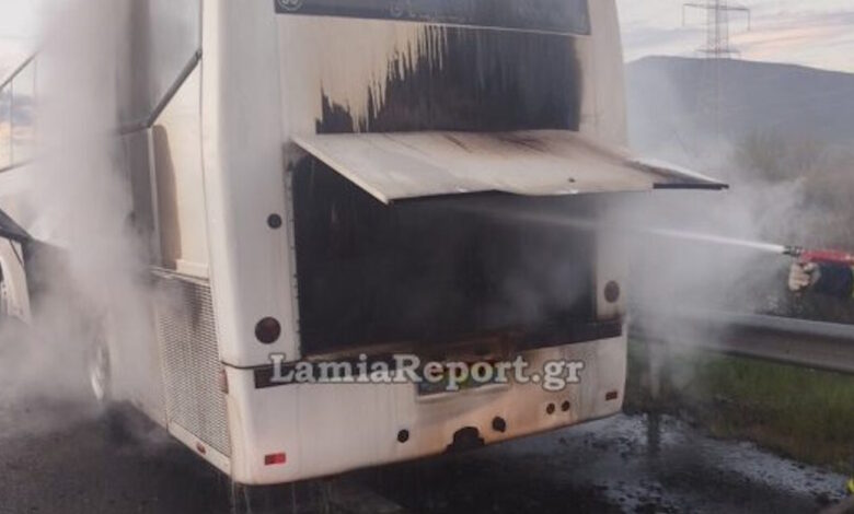 Καρδίτσα:-Φωτιά-σε-λεωφορείο-ΚΤΕΛ-στο-ύψος-της-Ξυνιάδας-–-Δείτε-βίντεο