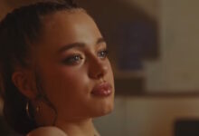 Σιλό-Τζολί:-Η-κόρη-του-Μπραντ-Πιτ-και-της-Αντζελίνα-Τζολί-σε-k-pop-βίντεο-κλιπ