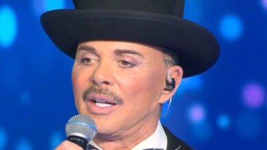 Λάκης-Γαβαλάς-στο-live-του-j2us:-Σήμερα-είχα-τον-θάνατο-ενός-ανθρώπου-που-αγαπούσα-πολύ