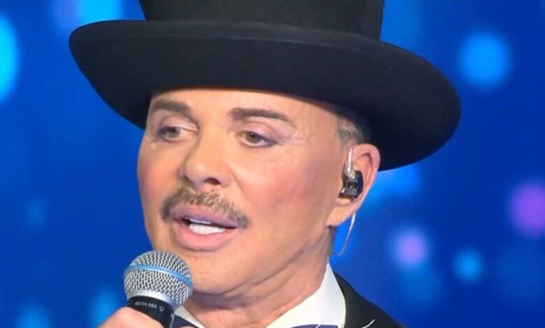 Λάκης-Γαβαλάς-στο-live-του-j2us:-Σήμερα-είχα-τον-θάνατο-ενός-ανθρώπου-που-αγαπούσα-πολύ