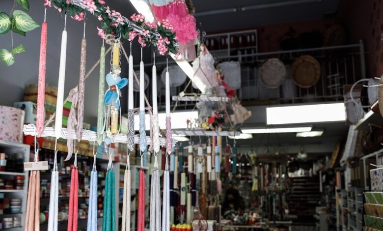 Κυριακή-των-Βαΐων-με-ανοιχτά-μαγαζιά:-Τι-ώρα-κλείνουν-τα-καταστήματα,-όλο-το-εορταστικό-ωράριο