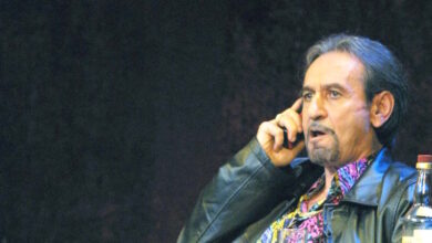 Αλέξανδρος-Παρίσης-για-Σωτήρη-Μουστάκα:-«Τον-έφαγε-ο-καρκίνος-και-το-πάθος-του-για-τον-τζόγο,-τον-είχαν-αρπάξει-τοκογλύφοι»