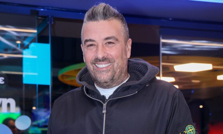 o-Γιάννης-Αϊβάζης-μετακόμισε-προσωρινά-στο-Λονδίνο-για-τη-νέα-του-ταινία