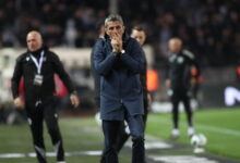 Ο-Λουτσέσκου-έφυγε-«τρέχοντας»-από-την-Τούμπα,-αναχωρεί-άμεσα-για-Βουκουρέστι-λόγω-του-πατέρα-του