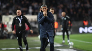 Ο-Λουτσέσκου-έφυγε-«τρέχοντας»-από-την-Τούμπα,-αναχωρεί-άμεσα-για-Βουκουρέστι-λόγω-του-πατέρα-του