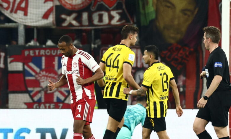 Ολυμπιακός-–-ΑΕΚ-live-για-την-πρεμιέρα-των-playoffs-της-super-league