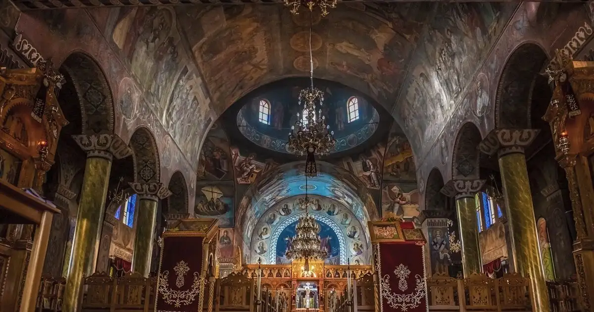 Μεγάλη-Εβδομάδα:-Η-σιωπή-που-επιστρέφει-σε-έναν-κόσμο-που-δεν-σταματά-ποτέ-–-Το-Πάσχα-που-ολοκληρώνει-το-νόημα-των-ημερών