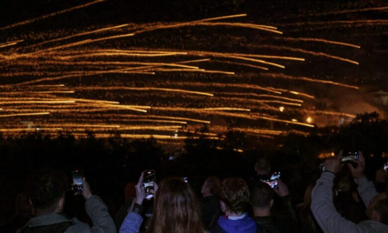 Χίος:-Στο-νοσοκομείο-πέντε-άτομα-με-σοβαρά-εγκαύματα-–-Πληροφορίες-ότι-κατασκεύαζαν-ρουκέτες-για-την-Ανάσταση