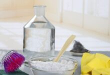 Καθαριστικά-με-φυσικά-υλικά:-Τι-λειτουργεί-πραγματικά-και-πώς-μειώνουν-το-κόστος-στο-σπίτι-–-Το-πιο-διαδεδομένο-«diy-hack»-είναι-και-το-λιγότερο-αποτελεσματικό