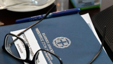 Πρόταση-για-ασυμβίβαστο-υπουργού-και-βουλευτή:-Τι-ισχύει-στην-Κύπρο-και-σε-άλλες-ευρωπαϊκές-χώρες