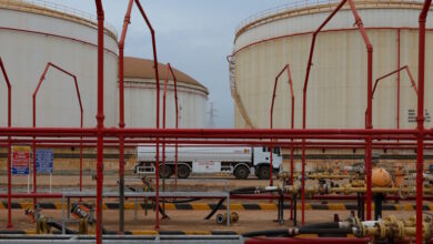 Το-πετρέλαιο-υποχωρεί-μετά-τις-φήμες-για-προωθούμενη-εκεχειρία-45-ημερών-αλλά-οι-επενδυτές-περιμένουν-επιβεβαίωση-στην-ομιλία-Τραμπ