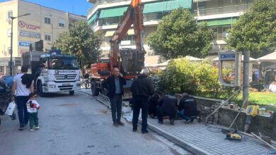 Σκάβουν-στη-Γαριβάλδη-–-Ο-Παζαΐτης…-βάζει-υπόγειους-κάδους-παντού