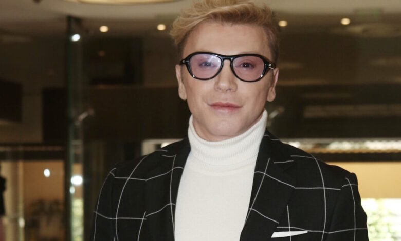 Τάκης-Ζαχαράτος:-«Το-βιβλίο-μου-είναι-αφιερωμένο-στον-Βαγγέλη-Γιακουμάκη-και-σε-όλα-τα-θύματα-bullying»