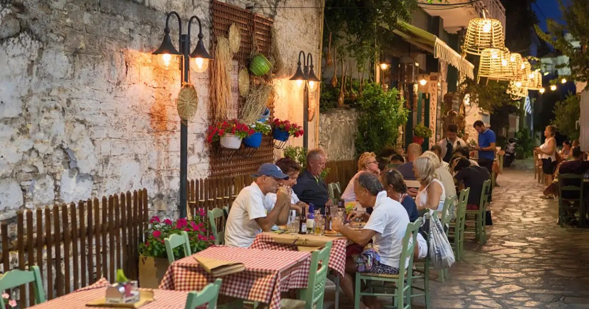 Πενταπλασιάστηκαν-οι-Τούρκοι-τουρίστες-στα-ελληνικά-νησιά,-«κλειδί»-η-βίζα