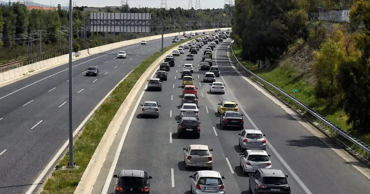 Ο-δήμος-Αθηναίων-επιστρέφει-από-Μεγάλη-Τρίτη-διπλώματα-λόγω-Πάσχα-–-Ποιοι-εξαιρούνται