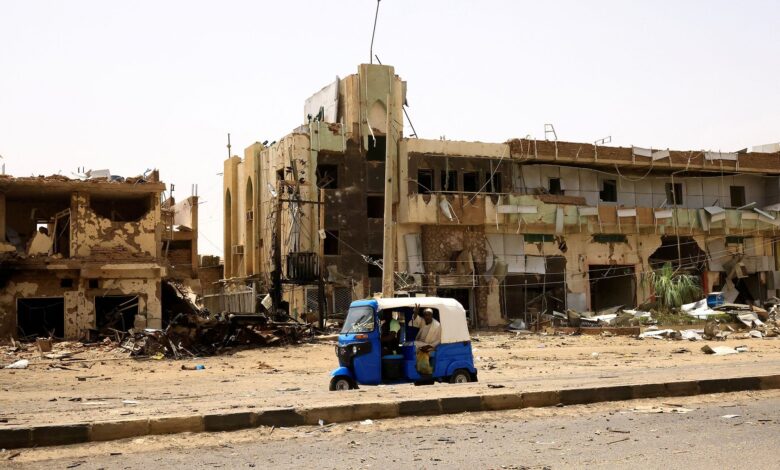 Πόλεμος-στο-Σουδάν:-Επαναφέρει-στο-Χαρτούμ-την-αντιπροσωπεία-της-η-Αφρικανική-Ένωση