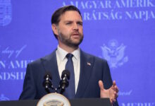 Τζέι-Ντι-Βανς:-«Οι-ΗΠΑ-έχουν-όπλα-που-δεν-έχουν-χρησιμοποιήσει-ακόμη-στο-Ιράν»