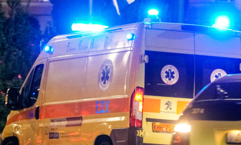 Τροχαίο-στη-λεωφόρο-Κηφισίας:-Μοτοσικλέτα-παρέσυρε-πεζή-στους-Αμπελοκήπους