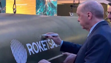 Ερντογάν:-Βίντεο-με-το-νέο-ρεσιτάλ-μεγαλομανίας-του-να-υπογράφει-πάνω-στον-υπερηχητικό-πύραυλο-tayfun-4