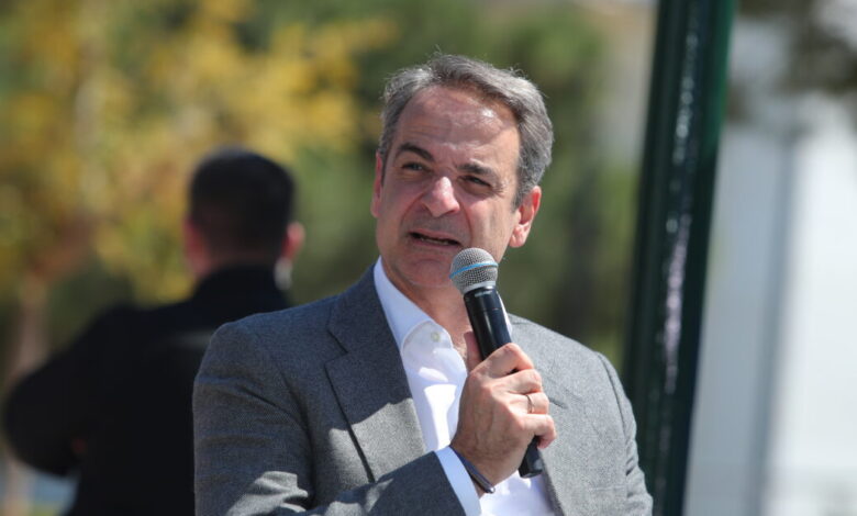 Κυριάκος-Μητσοτάκης-σε-Φον-ντερ-Λάιεν-για-το-μπλόκο-εφήβων-στα-social-media:-Να-δημιουργηθεί-ευρωπαϊκό-πλαίσιο-για-τον-ψηφιακό-εθισμό-νέων