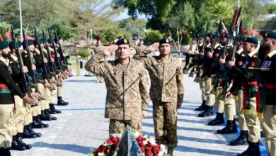 Ασίμ-Μουνίρ:-Πώς-ο-«αγαπημένος-στρατάρχης»-του-Τραμπ-τον-έσωσε-από-το-χείλος-του-γκρεμού-την-τελευταία-στιγμή