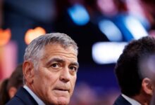 Επίθεση-Κλούνεϊ-στον-Τραμπ-για-το-Ιράν:-«Αν-θέλει-να-εξαφανίσει-έναν-πολιτισμό,-αυτό-είναι-έγκλημα-πολέμου»