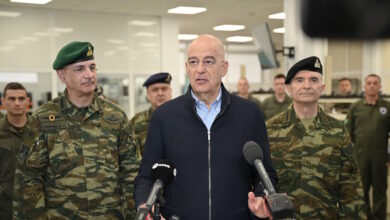 Ο-Νίκος-Δένδιας-υπέγραψε-συμφωνία-με-την-Ευρωπαϊκή-Τράπεζα-Επενδύσεων-για-την-αναβάθμιση-40-στρατοπέδων