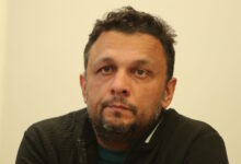 Λύγισε-ο-Πάνος-Ρούτσι:-Σήμερα-θα-σβήναμε-τα-κεράκια-του-Ντένις,-αν-με-ακούς-εκεί-ψηλά-σε-αγαπάμε-πολύ