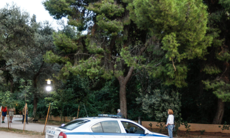 Μαρούσι:-Μαχαίρωσε-17χρονο-σε-στήθος,-χέρι-και-πόδι-για-μία-χρυσή-αλυσίδα