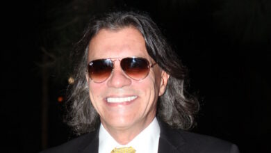 Ηλίας-Ψινάκης:-Γενέθλια-με-τα-κεράκια-στην-τούρτα-να-ξεγελούν-για-την-ηλικία-του-–-«Σας-ευχαριστώ-για-όλα»