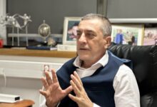 Αινιγματικός-Κουρέτας-…