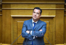 ΠΑΣΟΚ-κατά-Γεωργιάδη-για-ΟΠΕΚΕΠΕ:-Ο-«ρουσφετάκιας»-υπουργός-θυμήθηκε-το-Πάσχα-για-να-ξεφύγει