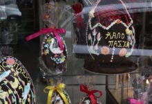 «Χρυσά»-τα-σοκολατένια-αυγά-φέτος,-παρά-την-πτώση-της-τιμής-του-κακάο-–-h-εικόνα-στο-ράφι-καθώς-κορυφώνεται-η-ζήτηση