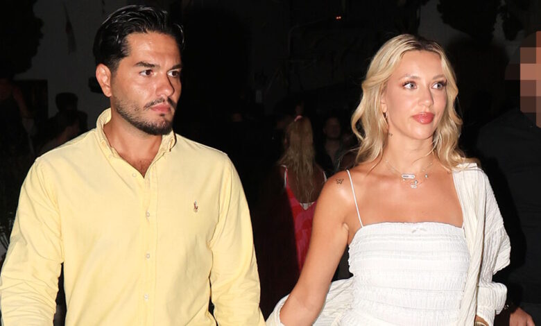 Χρήστος-Μάστορας-–-Γαρυφαλλιά-Καληφώνη:-Η-πασχαλινή-τους-απόδραση-στη-Μάνη-και-τα-πανέμορφα-στιγμιότυπα