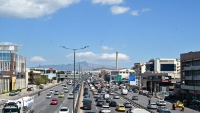 Κίνηση:-Αδειάζει-η-Αθήνα-για-το-Πάσχα-–-Μεγάλη-έξοδος-εκδρομέων-με-μποτιλιάρισμα-σε-δρόμους,-λιμάνια-και-ΚΤΕΛ