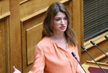 Κατερίνα-Νοτοπούλου:-«Έχασα-την-ακοή-μου,-βασίζομαι-στη-χειλεανάγνωση»