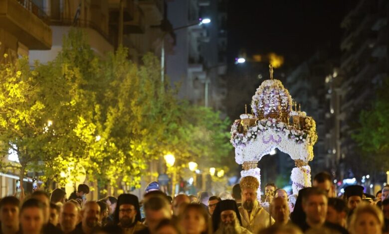 Καιρός:-Συννεφιά-και-βροχές-στον-Επιτάφιο,-Ανάσταση-με-κρύο-το-Μεγάλο-Σάββατο-–-Με-ήλιο-θα-σουβλίσουμε-την-Κυριακή-του-Πάσχα