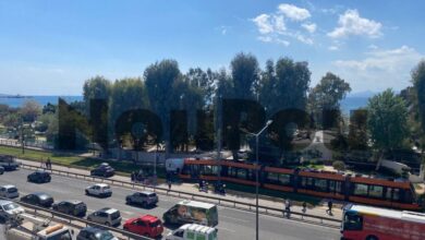 Καλαμάκι:-Τραμ-συγκρούστηκε-με-φορτηγάκι