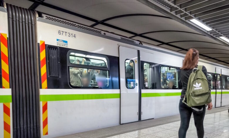 Πως-θα-κινηθούν-μετρό,-τραμ-και-λεωφορεία-την-περίοδο-του-Πάσχα-–-Τι-ώρα-είναι-τα-τελευταία-δρομολόγια