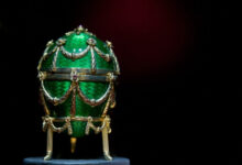 Λονδίνο:-Άνδρας-έκλεψε-τσάντα-και-ανακάλυψε-πως-μέσα-είχε-θησαυρό-2,5-εκατ.-ευρώ-–-Τα-πολύτιμα-αντικείμενα-παραμένουν-άφαντα