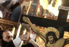 Μεγάλη-Παρασκευή:-Αποκαθήλωση-και-Επιτάφιος-–-Κορύφωση-του-Θείου-Δράματος