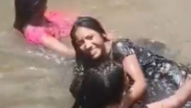 Ινδία:-Τρεις-έφηβες-πνίγηκαν-για-μία-selfie-σε-καταρράκτη