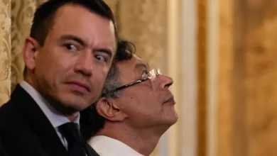 Ο-Ισημερινός-αυξάνει-τους-δασμούς-στο-100%,-ανεβάζοντας-την-ένταση-με-την-Κολομβία