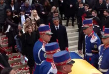 Μιρτσέα-Λουτσέσκου:-Βουβός-πόνος-για-Ραζβάν-Λουτσέσκου,-το-τελευταίο-«αντίο»-στον-θρυλικό-προπονητή-της-Ρουμανίας