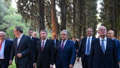 Πάσχα-εκτός-Αθηνών-για-Τασούλα,-Μητσοτάκη,-Φάμελλο-και-Κουτσούμπα-–-Στην-Αθήνα-για-την-Ανάσταση-ο-Ανδρουλάκης