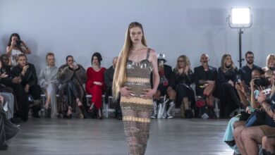 Η-τρανς-κόρη-του-Έλον-Μασκ-για-την-παιδική-της-ηλικία:-«Πιστεύεις-ότι-το-αξίζεις-ενώ-άλλοι-κοιμούνται-στον-δρόμο»