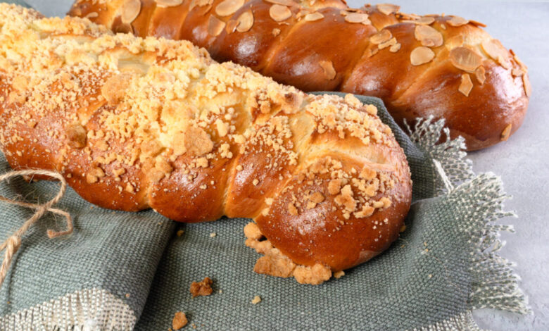 Συνταγή-για-vegan-τσουρέκια-με-κολοκύθα