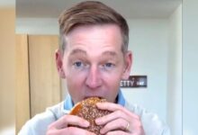 Ο-ceo-των-mcdonald’s-απαντά-για-το-viral-βίντεο-με-το-μπέργκερ:-«Για-όλα-φταίει-η-μαμά-μου»